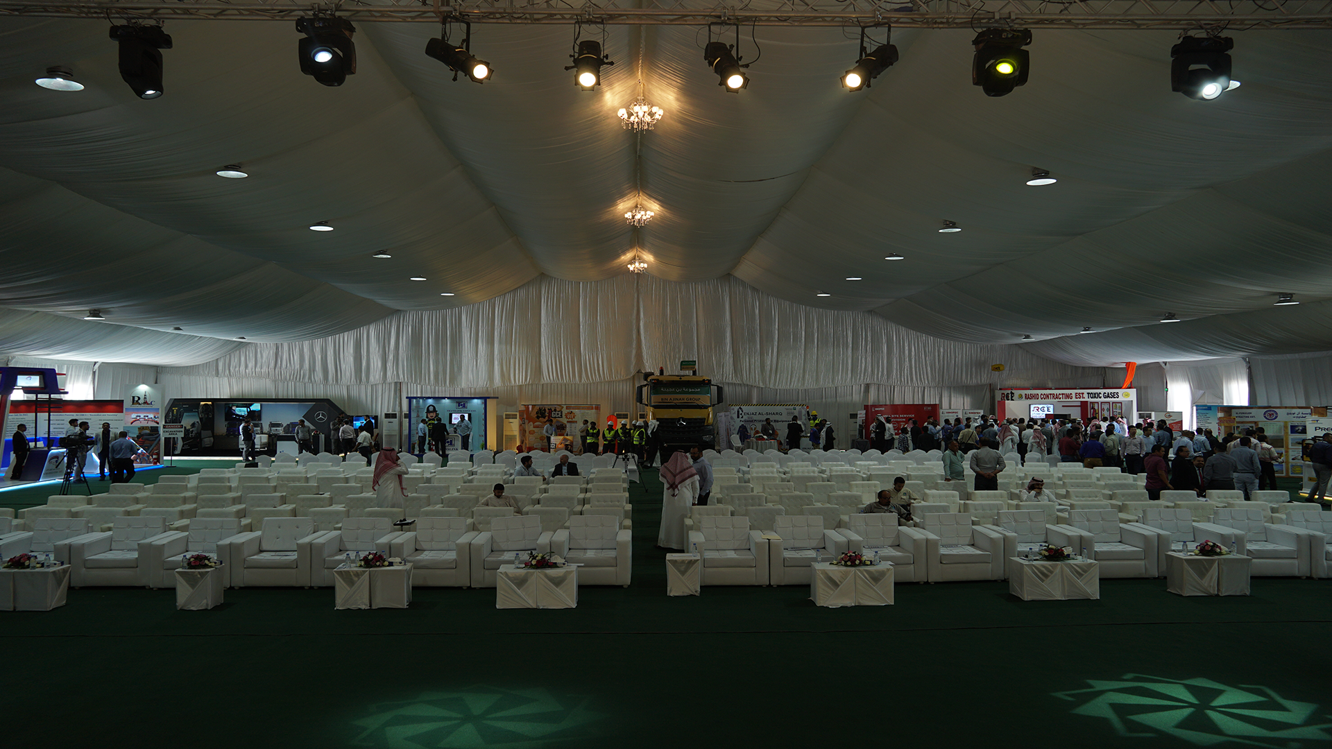 Royal Party Tents - 11